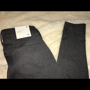 Gap Legging Size 4 New